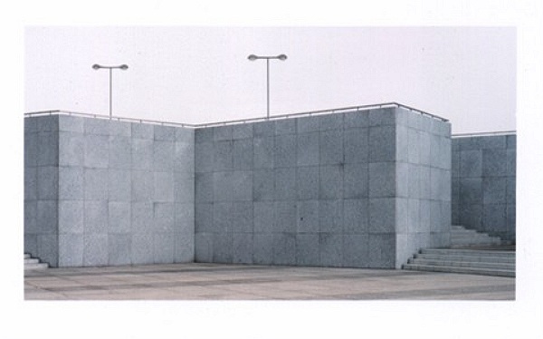 ffentlicher Platz - Public Square 1999, C-Print, 79 x 124 cm