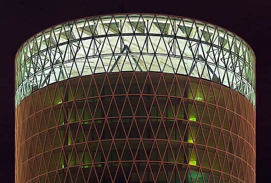 Westhafen-Tower, 2009, 135 x 200 cm