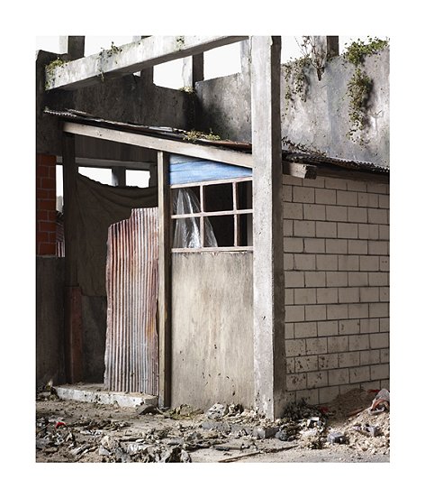 "Kleiner Slum 5", 2009, 56cm x 48cm, c-print on dipond